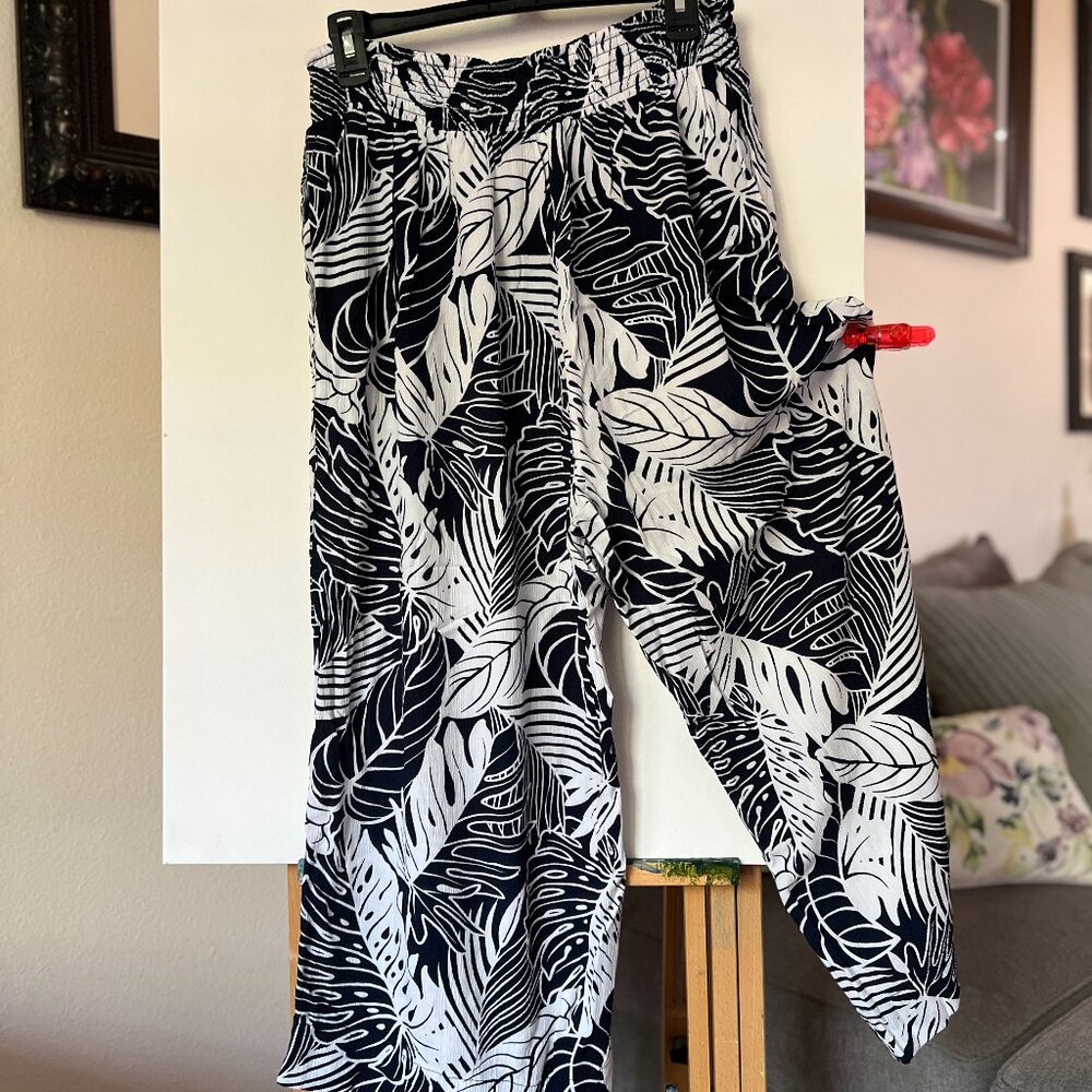 Grace The perfect fit, wide leg pants, blue and white, size XL